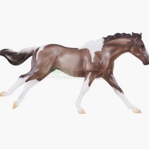 Breyer Grulla Paint Horse Freedom Series 1:12 Scale 946
